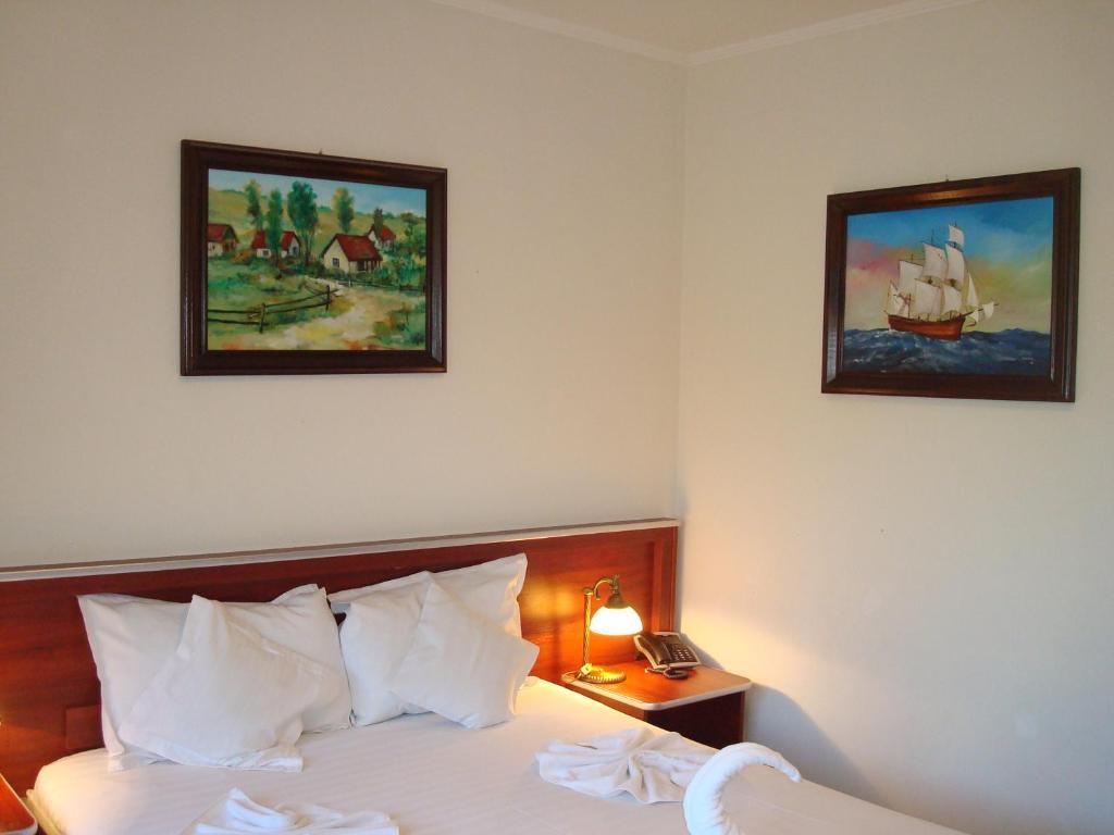 Hotel Ami Baile Felix Bagian luar foto